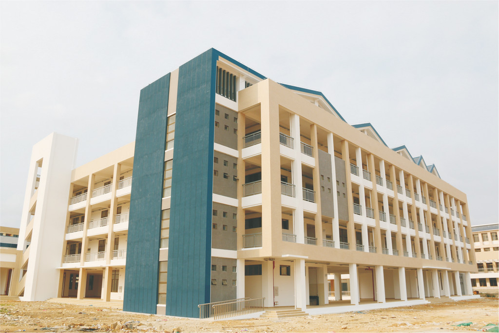 央民族大學(xué)附屬中學(xué)陵水分校4#、5#樓工程1.jpg